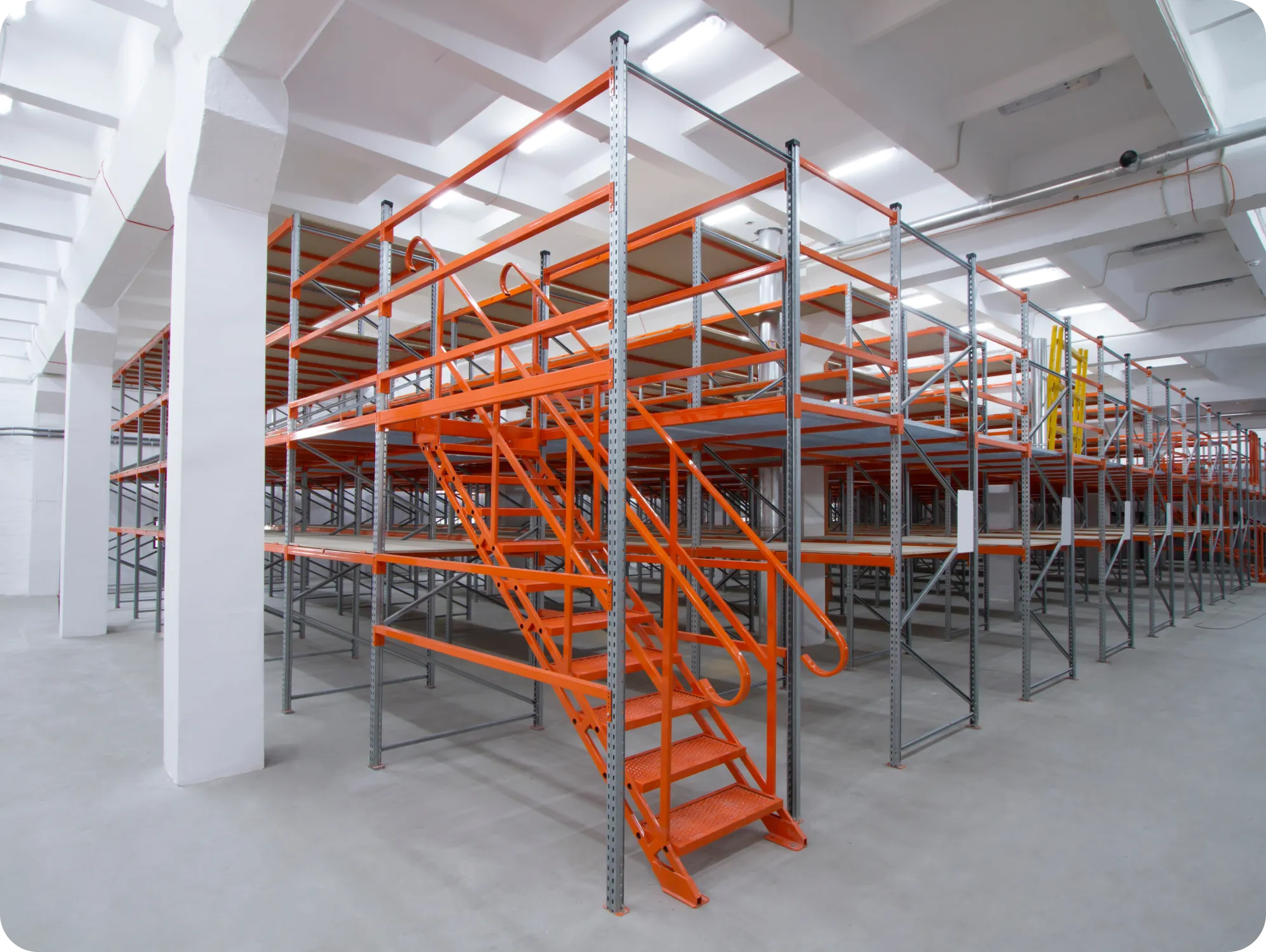 commercial stillages and cages