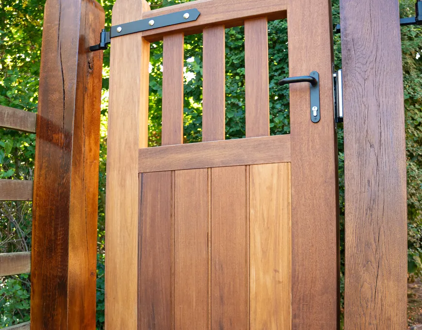 Timber pedestrian gate with railed top, Hanbury